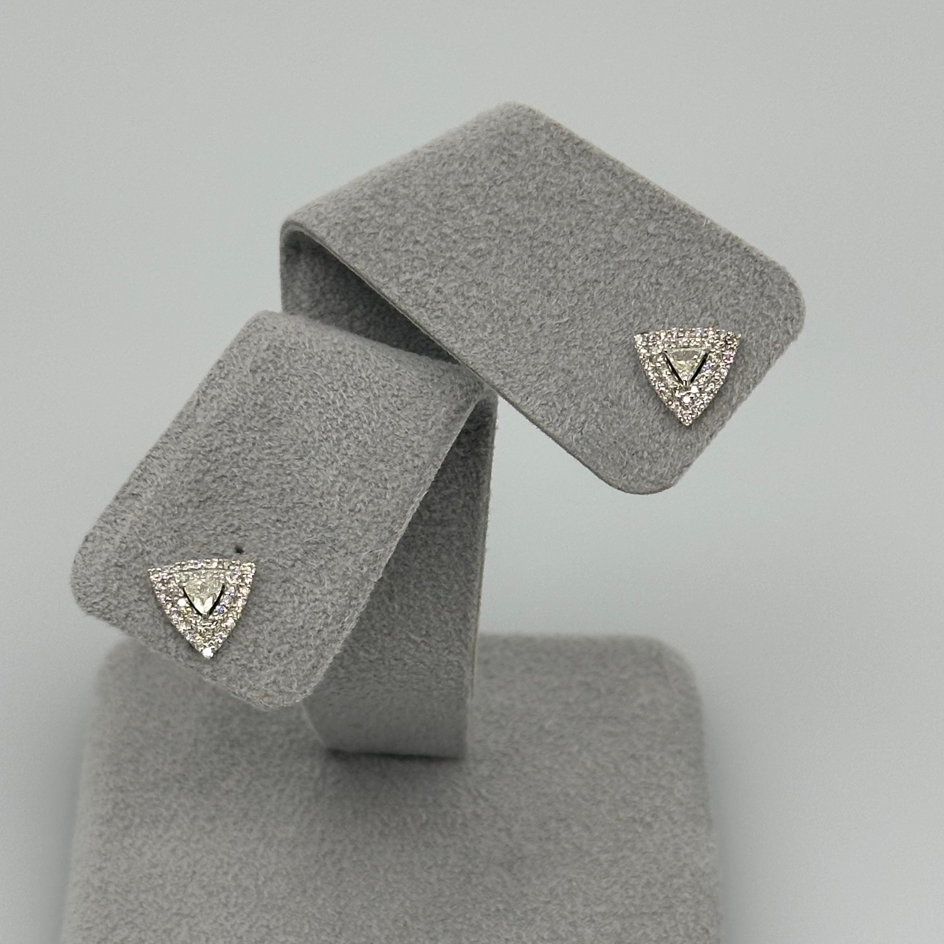 [一点物]ダイヤトリリアントカット ピアス 中石0.23ct前後×2 TR PT/YG