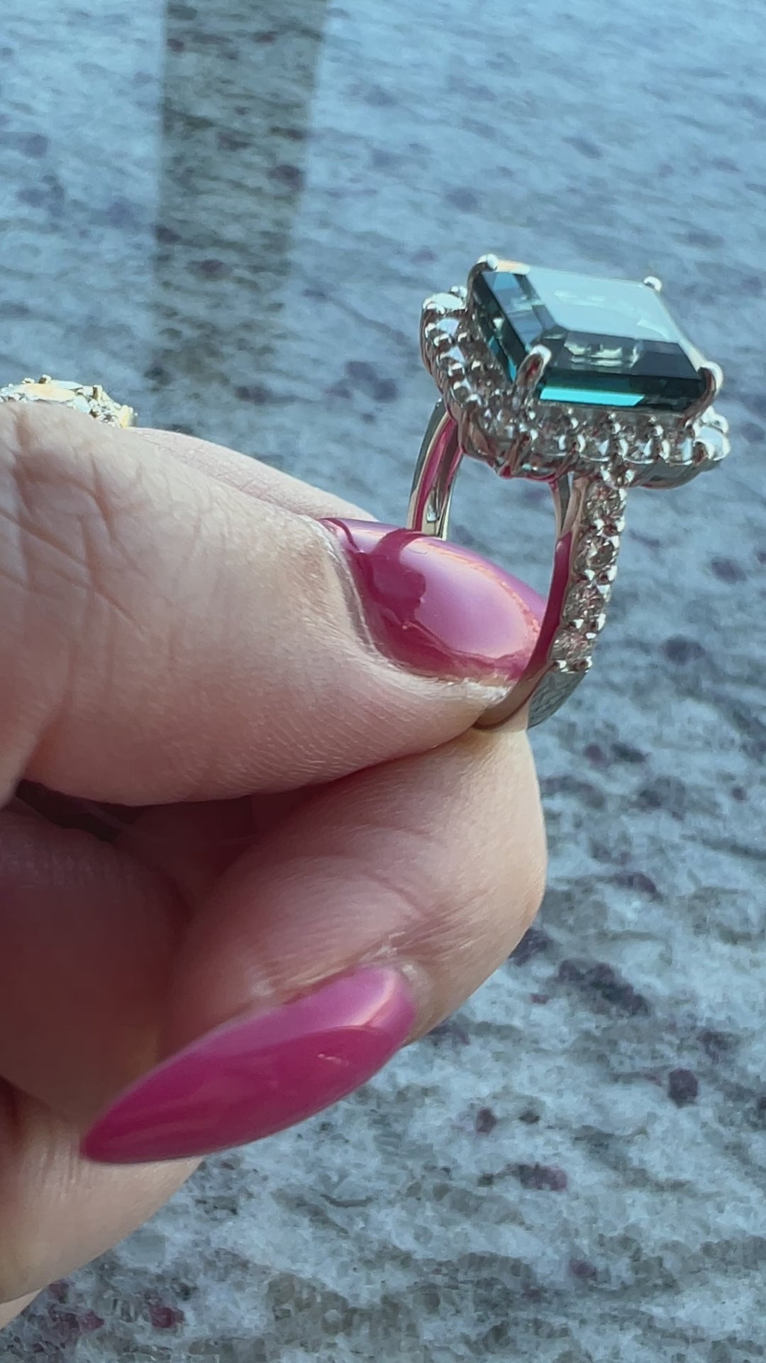 【オデットの羽飾り】リング ロンドンブルートパーズ 中石5ct前後 SQ｜A Jewelry Box 公式通販サイト