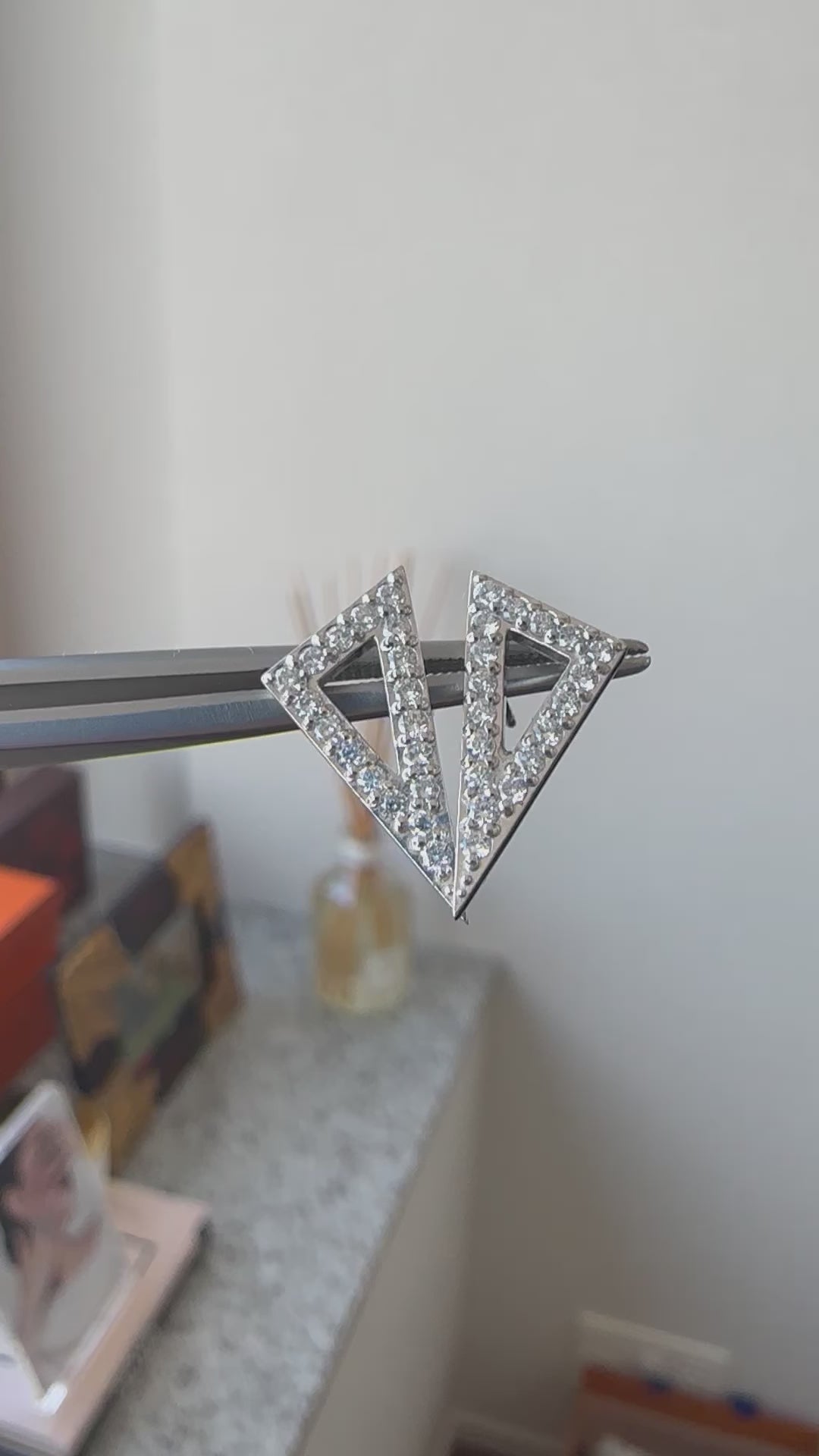 三角　ダイヤピアス D0.2ct×2前後｜A Jewelry Box 公式通販サイト