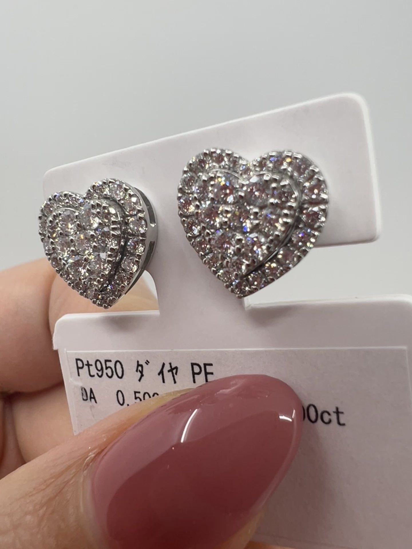LOVE］ ダイヤモンドスタッドピアス | A Jewelry Box公式サイト｜櫻井
