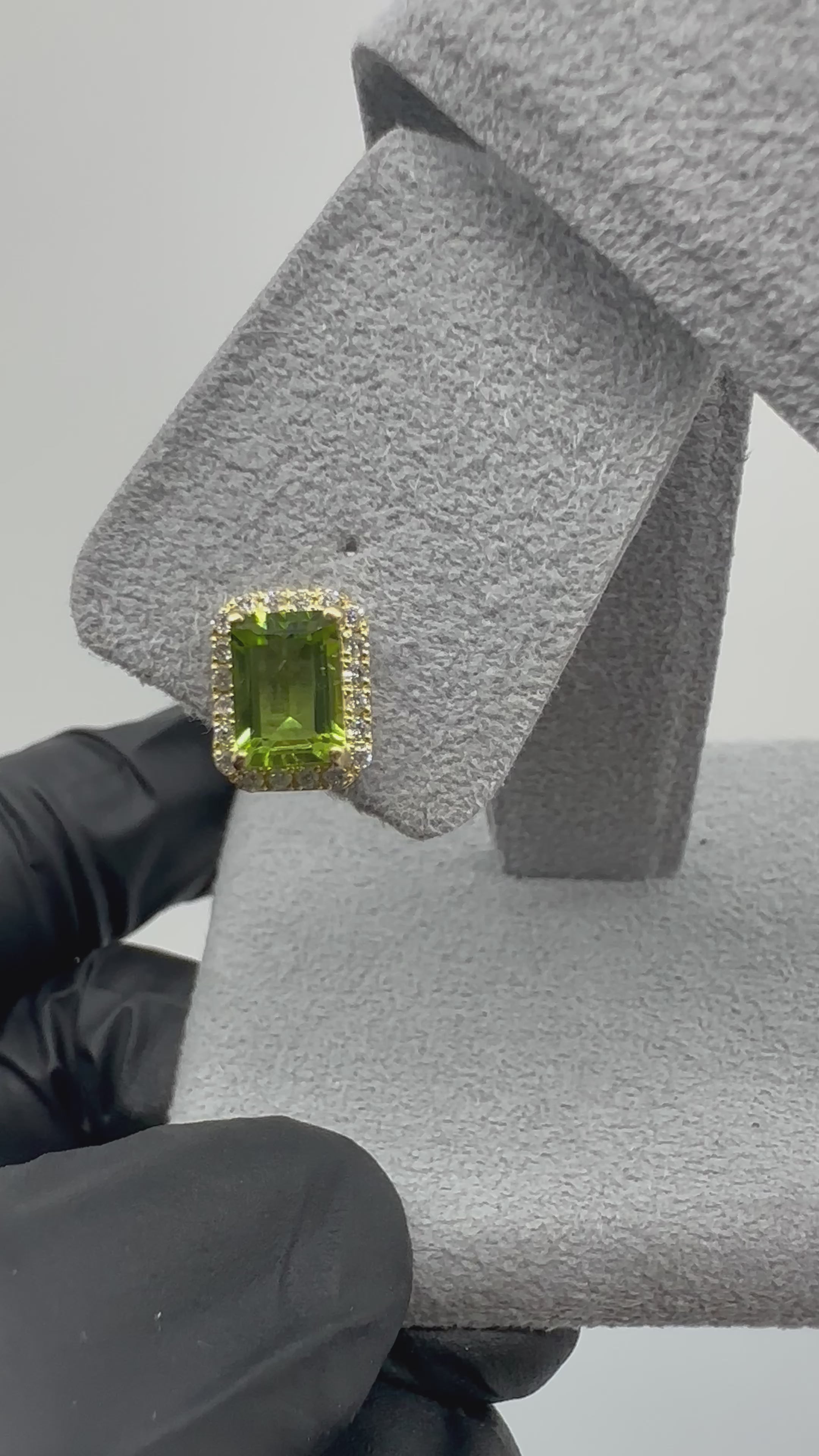 ［新作/ベイビーベイビーマドンナ］　ペリドット　ピアス　トータル2ct｜A Jewelry Box 公式通販サイト