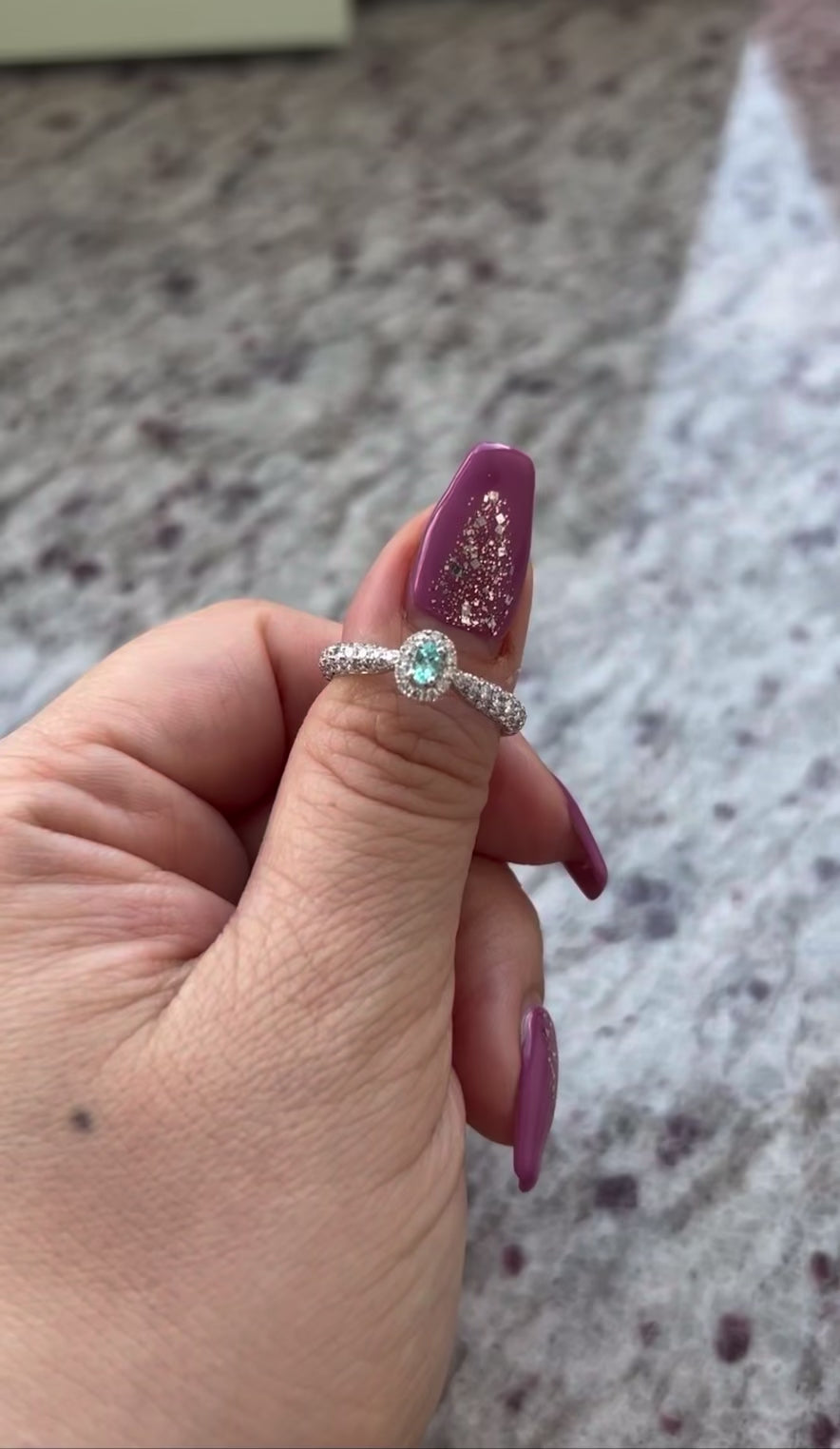 大人気パリの小路 パライバリング中石0.1ct前後 OV PT〜ブラジル産　GIA｜A Jewelry Box 公式通販サイト