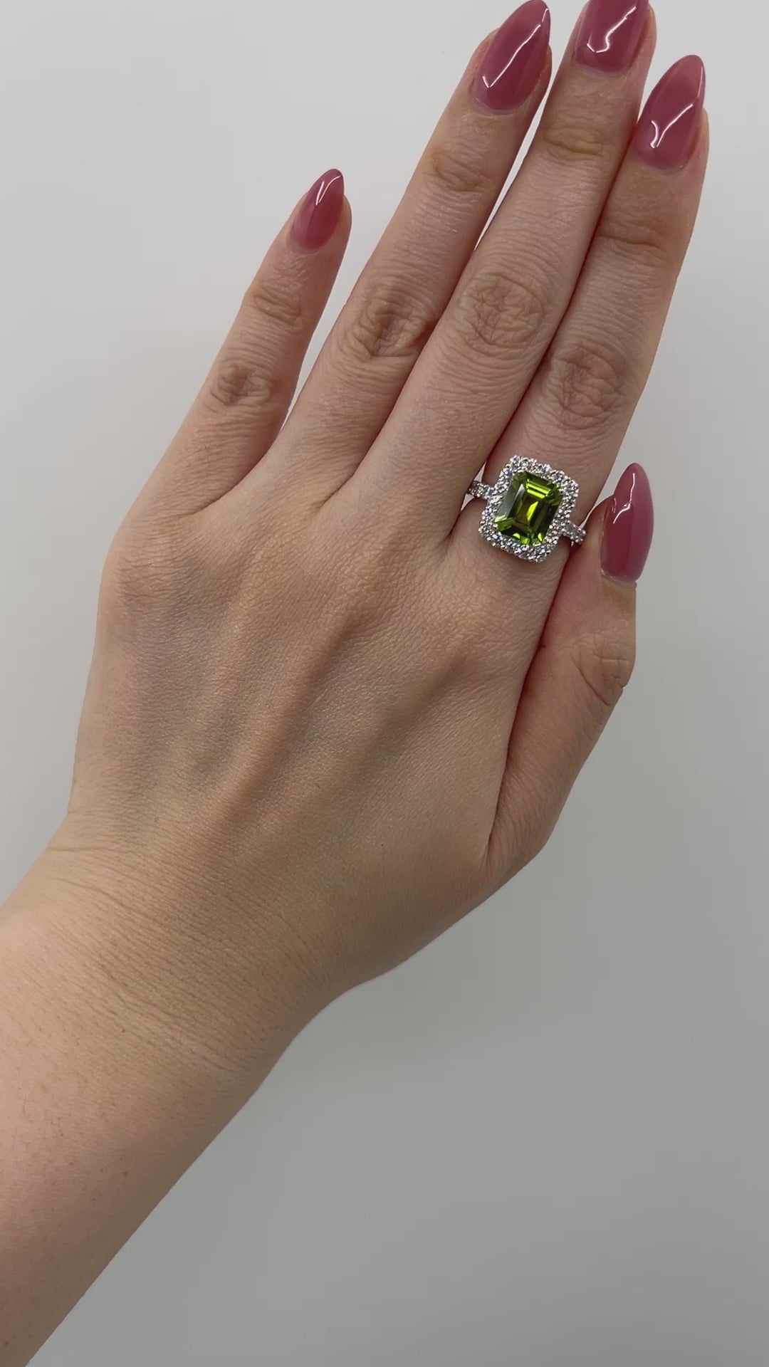 【チュチュの音色】リング ペリドット 中石3ct前後 SQ｜A Jewelry Box 公式通販サイト