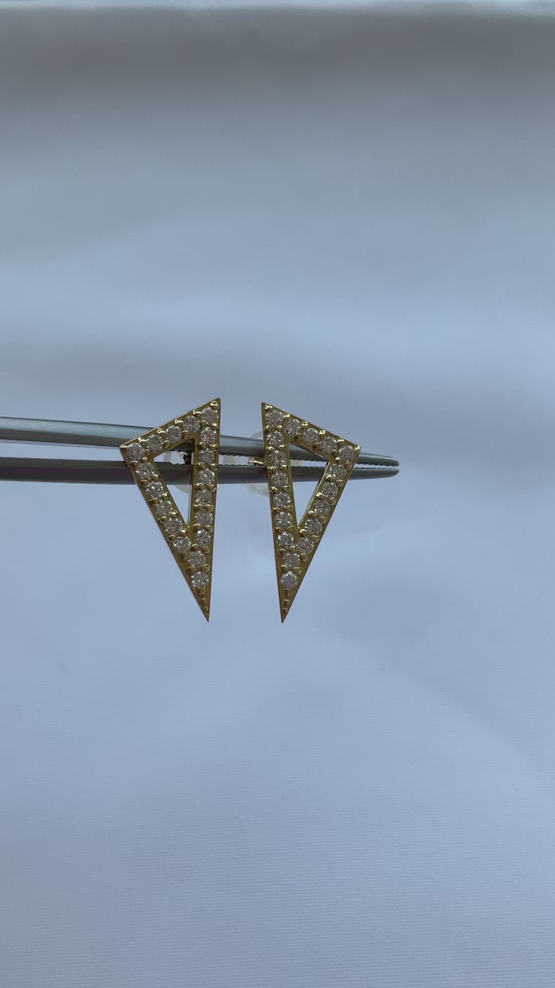 三角　ダイヤピアス D0.2ct×2前後｜A Jewelry Box 公式通販サイト